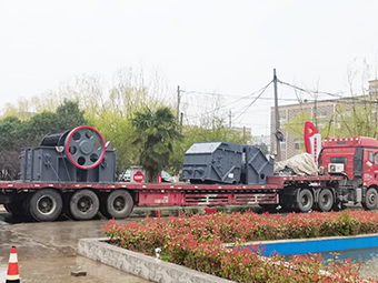 山東客戶(hù)訂購的高效細碎機發(fā)貨