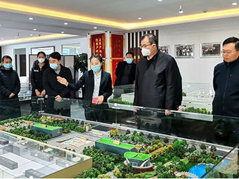 河南省科技廳副廳長(cháng)何守法一行蒞臨鄭州鼎盛考察調研