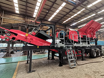 出口移動(dòng)破碎機選擇鄭州鼎盛品牌