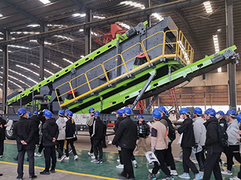 移動(dòng)破碎機節省成本的四個(gè)方面